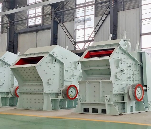 Ударная дробилка PF1315 для камня и горных пород для вторичного дробления