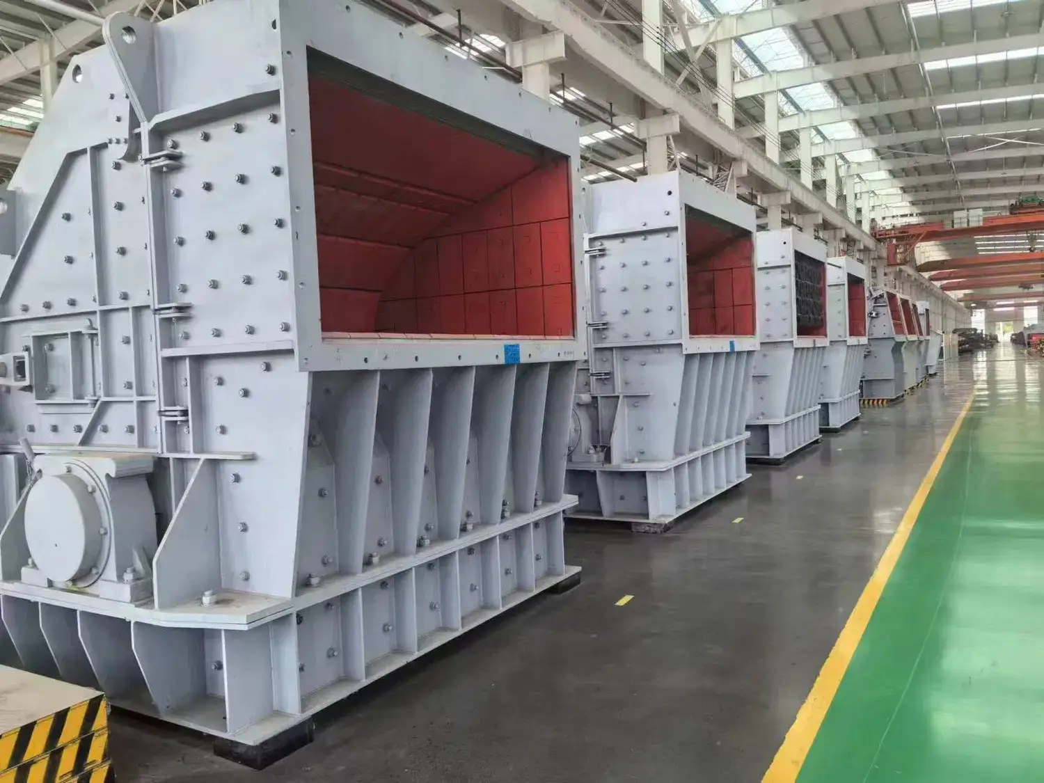 PF1010履帶式移動衝擊式破碎機，適用於石料和混凝土