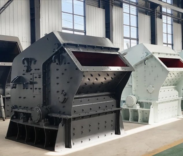 Ударная дробилка PF1315 для камня и горных пород для вторичного дробления